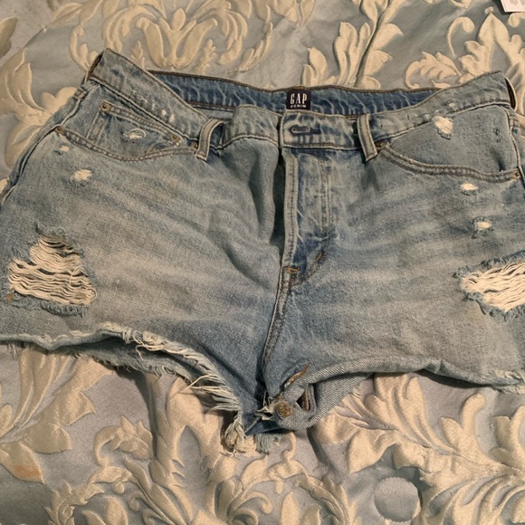 Gap Ripped Shorts - Picture 2 of 4